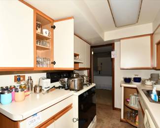 321Second Kitchen