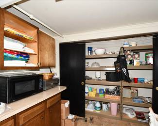 566Laundry Room