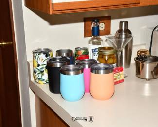 325Second Kitchen