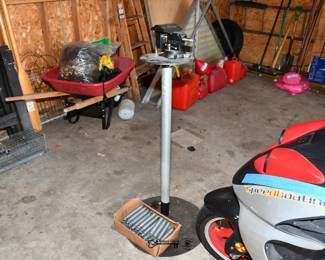 689Garage