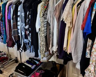 Women's Vintage Clothing