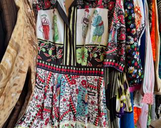 Women's Vintage Clothing