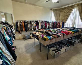 Women's Vintage Clothing