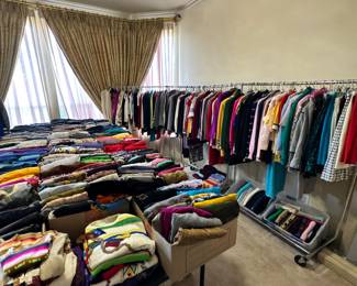 Women's Vintage Clothing