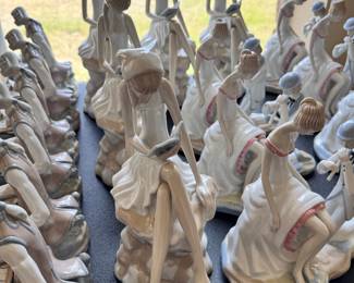Milger Figurines in Lladro Style