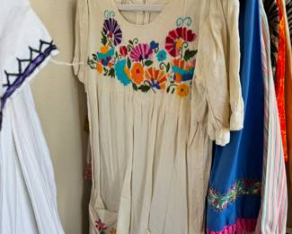 Women's Vintage Clothing