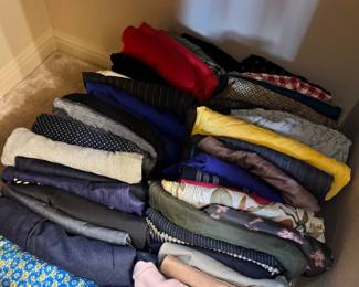 Vintage Women's Clothing