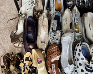 Women's Shoes *Most size 5-6*