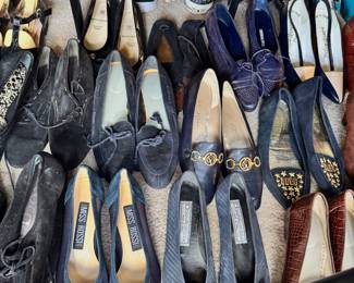 Women's Shoes *Most size 5-6*