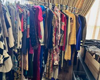 Women's Vintage Clothing