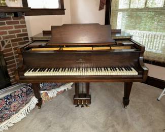 Kurtzman Piano (Prefessional Movers Needed)