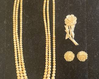 Carved celluloid vtg