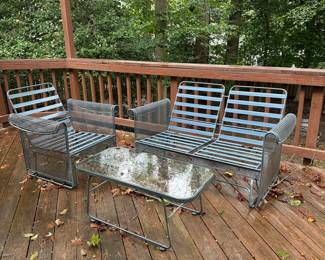 Russell Woodard Patio Set