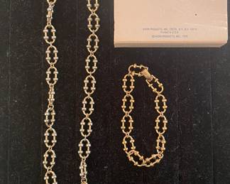 Avon necklace & bracelet set vtg