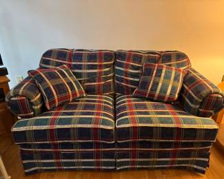 Levitz Custom Vtg Love seat