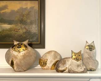 Ceramic painted cats: Atelier du Vieux Cap-Rouge Inc., by Pauline Pelletier
