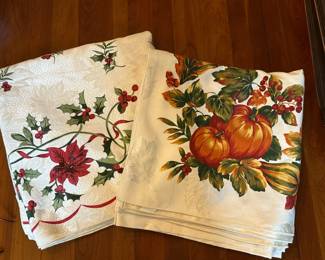 Holiday tableclothes