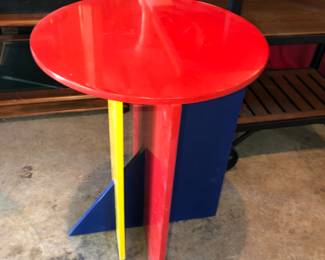 Memphis table