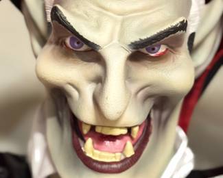 Halloween Flying Dracula 