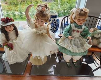 VINTAGE DOLLS