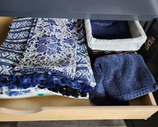TABLE LINENS