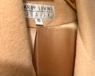 Larry Levine stylish coat 