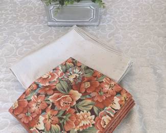 Cloth Napkins 8 Cream Color and 8 Floral