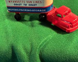 Vintage toy Wyandotte moving van