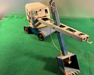 Vi tage Wyandotte crane