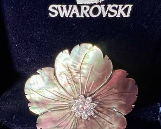 Beautiful Swarovski broach