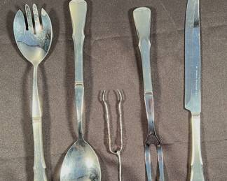 Flatware serving pieces 
