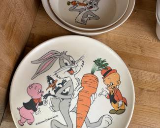 Vintage Looney Tunes plates