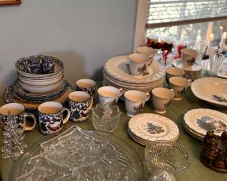 Holiday Dishware
