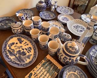 Of course this house has a Blue Willow collection!