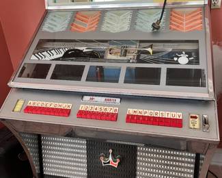 Seeburg Artist of the Week Jukebox! OH MY MUSIC! 331/3 records, such a piece of history...working on it today...not working YET, but we work miracles, so STAY TUNED!!
