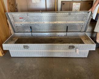 Diamond Plate full size truck tool box - Cross Posted