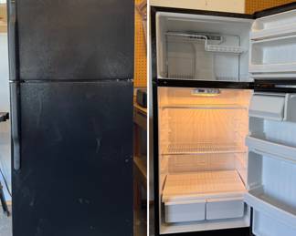 Hotpoint refrigerator freezer