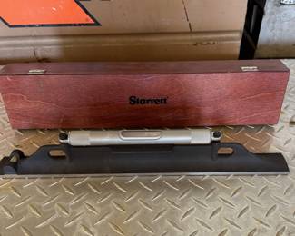 Vintage Starrett No. 98 Precision Machinist's Level 