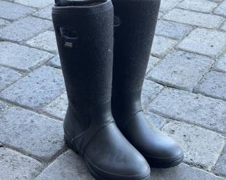 Bogs - women's 8