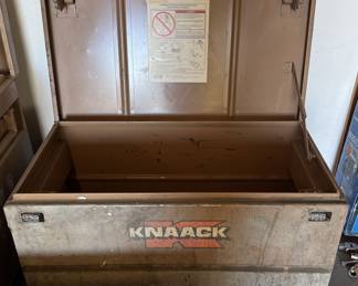 Knaack Box 36x20x20 - Cross Posted