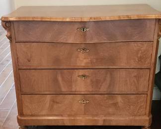 Chest of drawers, Belle Epoch, Ca.1880
Size: L 42 inches (107 cm) W 22 inches (56 cm) H 36 inches (92 cm)