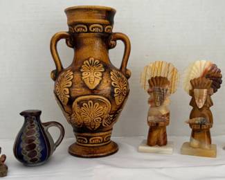 Onyx And Pottery Decor