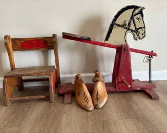 Vintage Wood Rocking Horse Stool Seat. Mississippi Valley Vented Wood Shoe Forms 8.5D