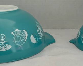 001 Vintage Pyrex "Hot Air Balloons" Cinderella Bowls 444, 441