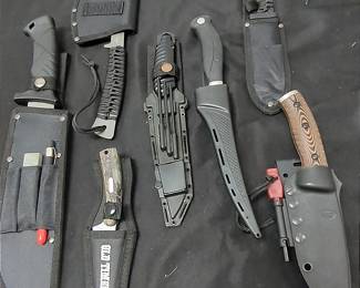 Hunting Knives And Hatchet