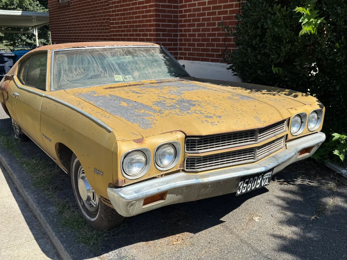1970 One-owner Cheverlot Chevelle Malibu. Has been sitting under a carport on the property for 30 years! Go now to bid: www.MountainCityAuctions.com