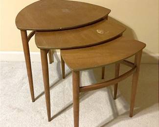 06 Morganton Nesting Tables