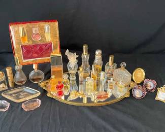 Perfumania Friends