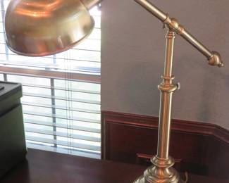 Quoizel desk lamp