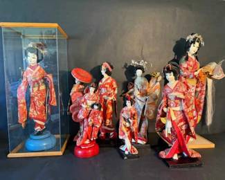 Collection of Japanese Geisha Dolls in Traditional Kimono